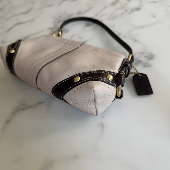 COACH Y2K Vintage Carly Leather Wristlet Mini Bag 40492 Parchment Ivory Brown - Picture 10 of 15